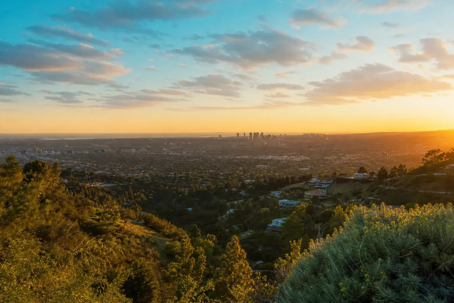 Sunset overlook from Beverly Hills toward the Los Angeles basin | SurgiSculpt®