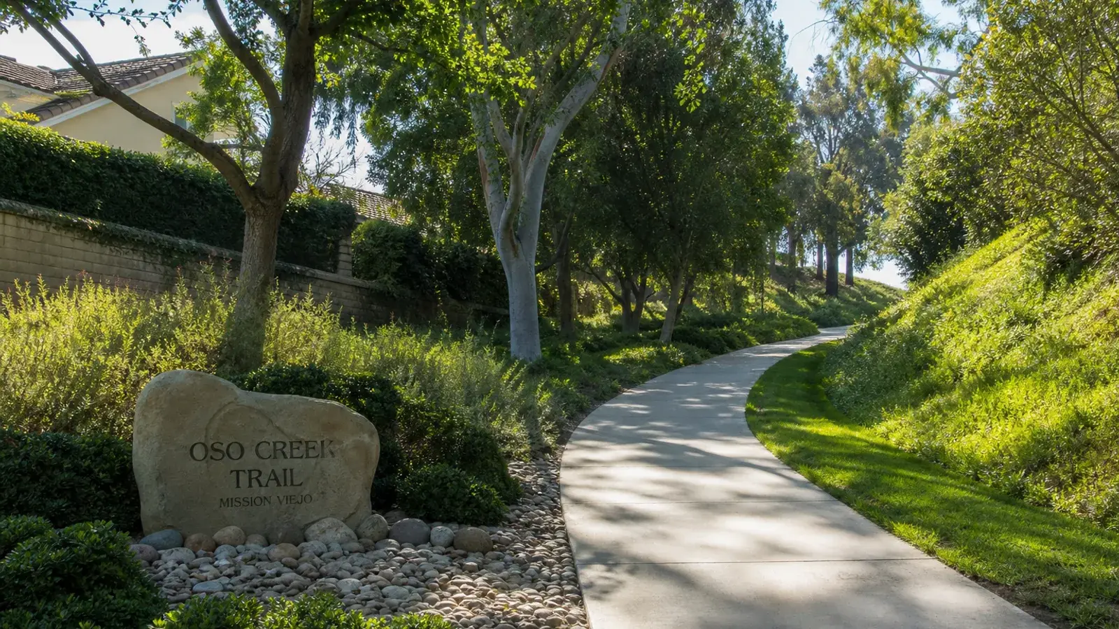 Oso Creek Trail through Mission Viejo suburban greenery — HD lipo lifestyle Oso Creek Trail through Mission Viejo suburban greenery — HD lipo lifestyle | SurgiSculpt®
