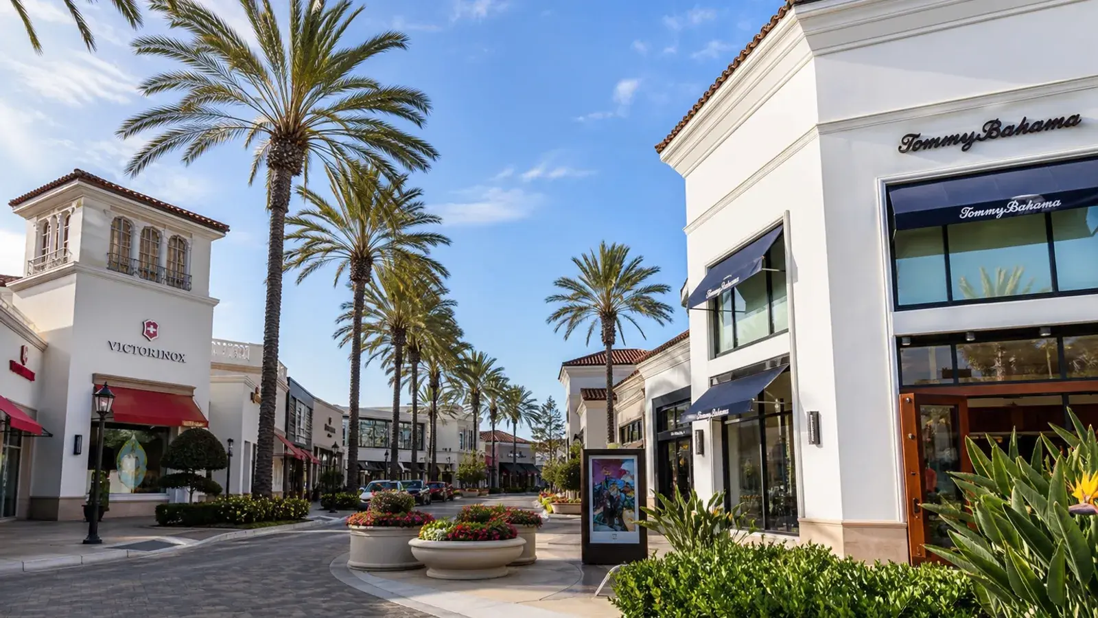 Fashion Island outdoor retail plaza palms — breast augmentation Newport Beach lifestyle Fashion Island outdoor retail plaza palms — breast augmentation Newport Beach lifestyle | SurgiSculpt®