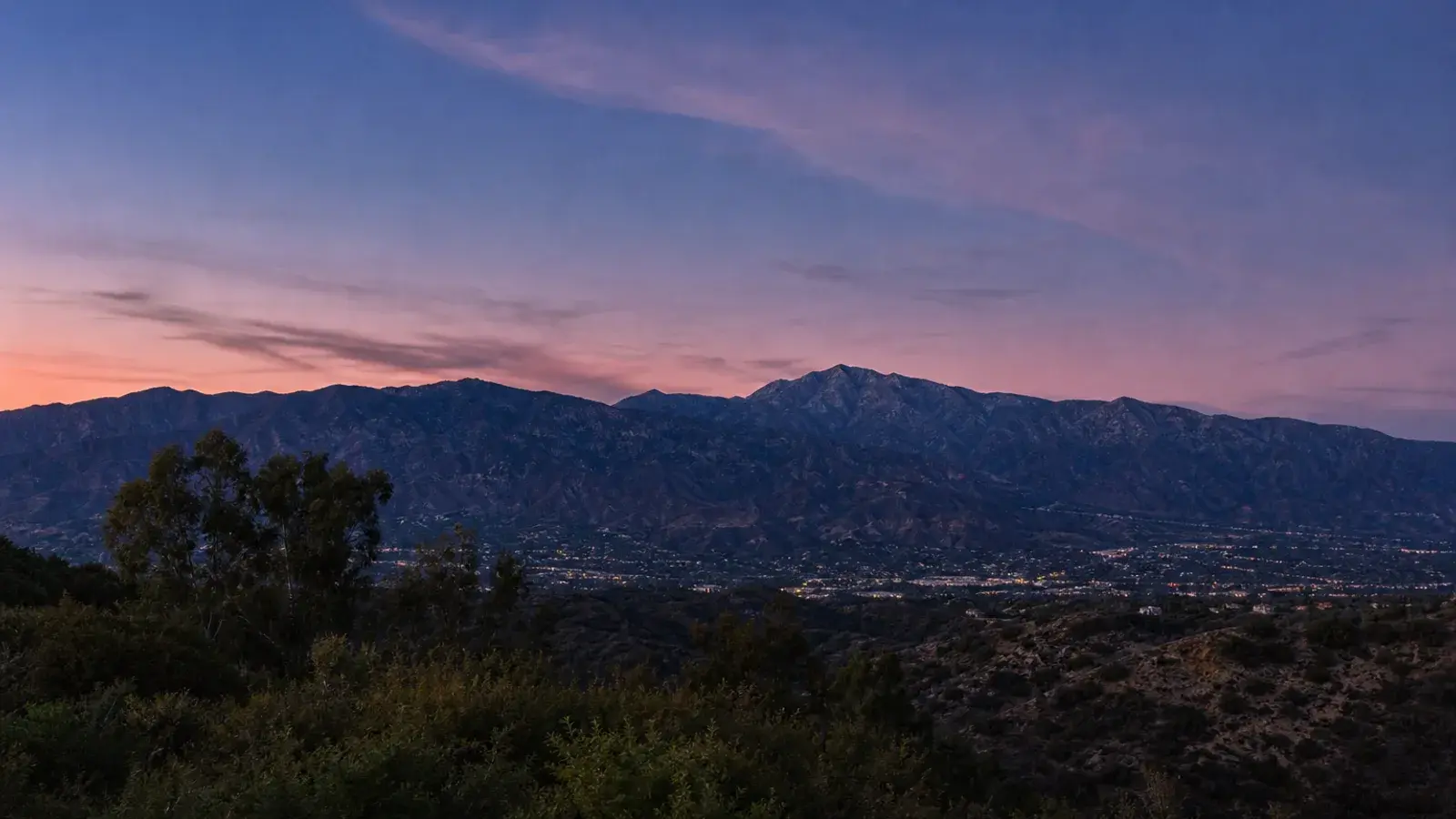 Pasadena foothills overlook toward the San Gabriel Mountains at dusk Pasadena foothills overlook toward the San Gabriel Mountains at dusk | SurgiSculpt®