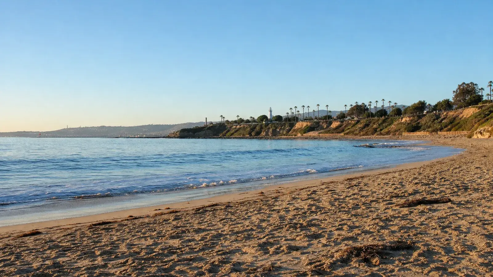 Cabrillo Beach ocean horizon morning — tummy tuck San Pedro lifestyle Cabrillo Beach ocean horizon morning — tummy tuck San Pedro lifestyle | SurgiSculpt®